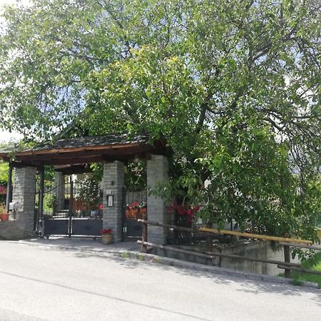 La Taverna Di Elide Aymavilles Exterior photo